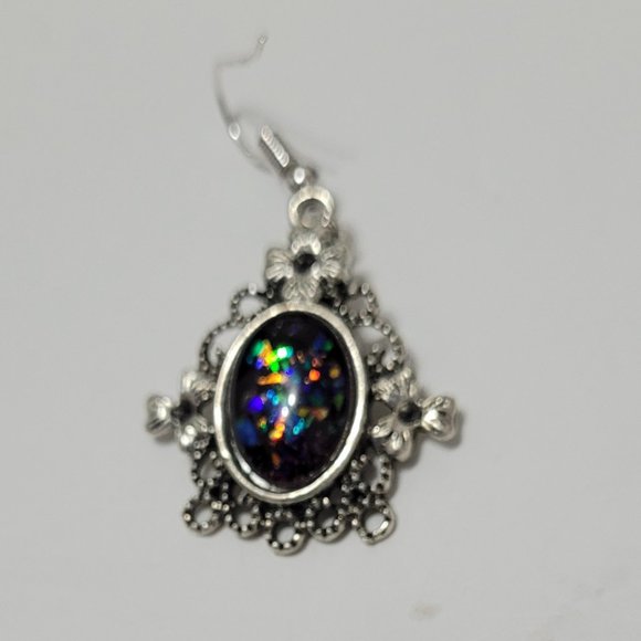 Earrings - Picture 8 of 9